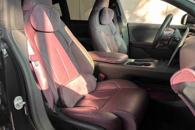 Used Nio ET5T 2024 75kWh Touring Interior 4