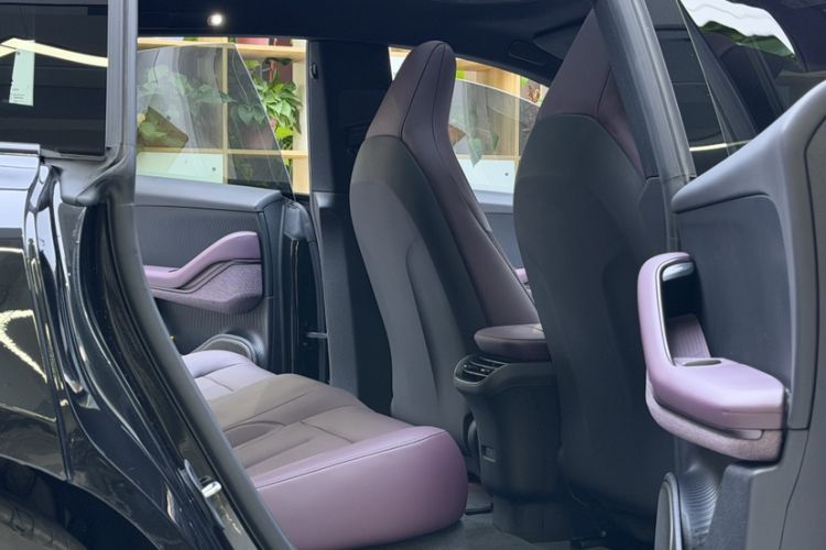 Used Nio ET5T 2024 75kWh Touring Interior 5