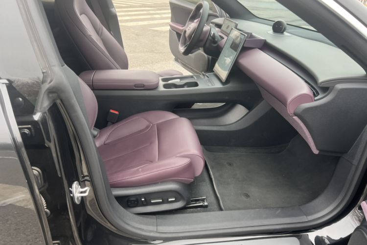 Used Nio ET5T 2024 75kWh Touring Interior 5
