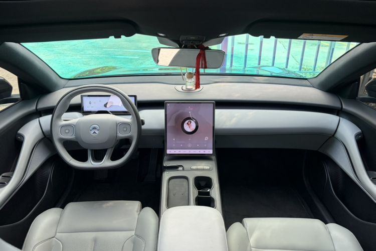 Used Nio ET5T 2024 75kWh Touring Interior 5