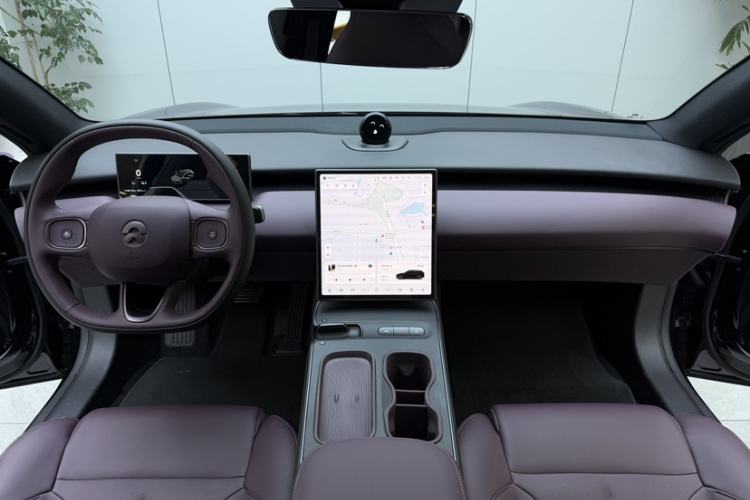 Used Nio ET5T 2024 75kWh Touring Interior 6