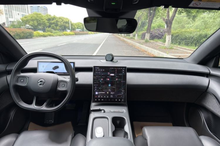 Used Nio ET5T 2024 75kWh Touring Interior 7