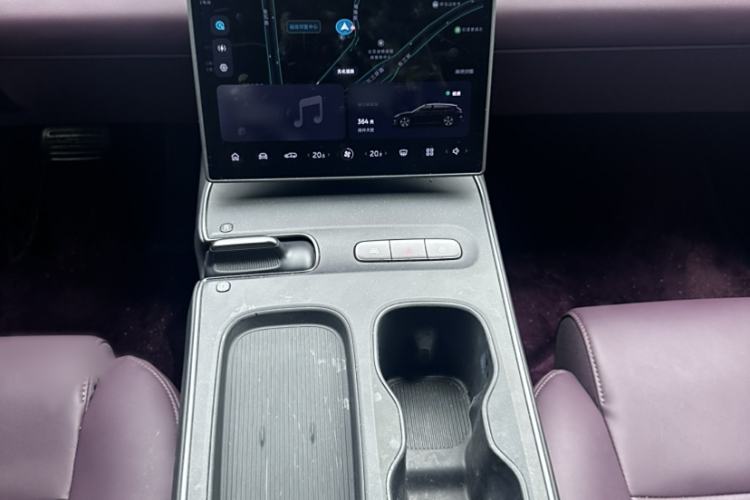 Used Nio ET5T 2024 75kWh Touring Interior 7