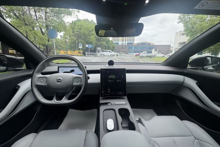 Used Nio ET5T 2024 75kWh Touring Interior 7
