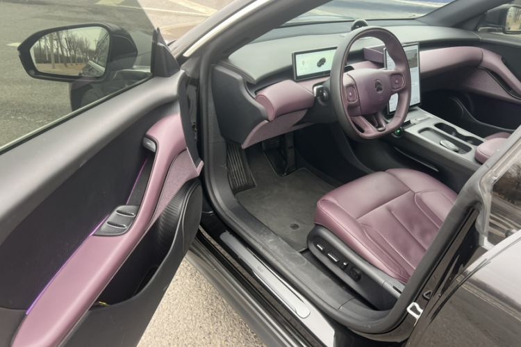Used Nio ET5T 2024 75kWh Touring Interior 7
