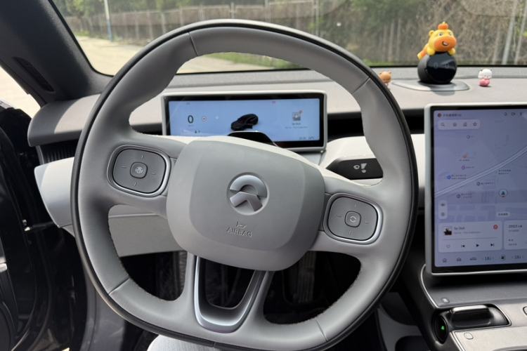 Used Nio ET5T 2024 75kWh Touring Interior 8