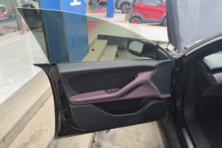 Used Nio ET5T 2024 75kWh Touring Left Front Door Interior