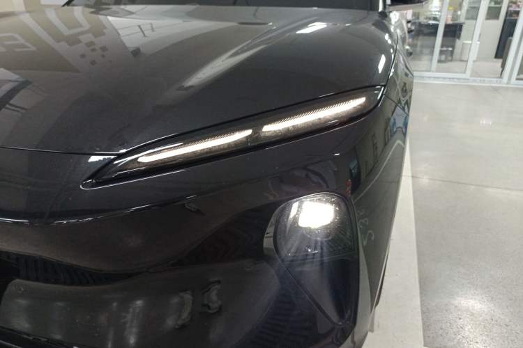 Used Nio ET5T 2024 75kWh Touring Left Front Headlight