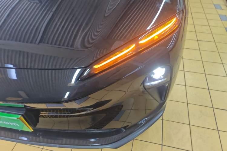 Used Nio ET5T 2024 75kWh Touring Left Front Headlight