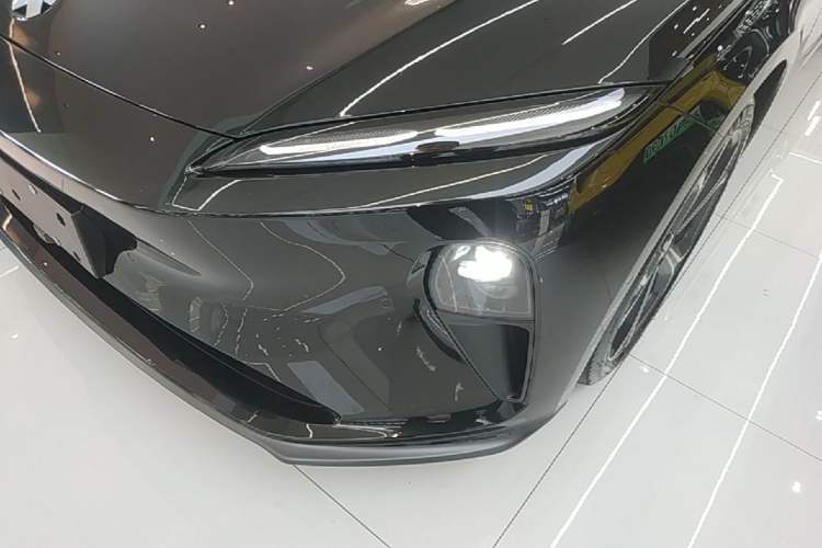 Used Nio ET5T 2024 75kWh Touring Left Front Headlight