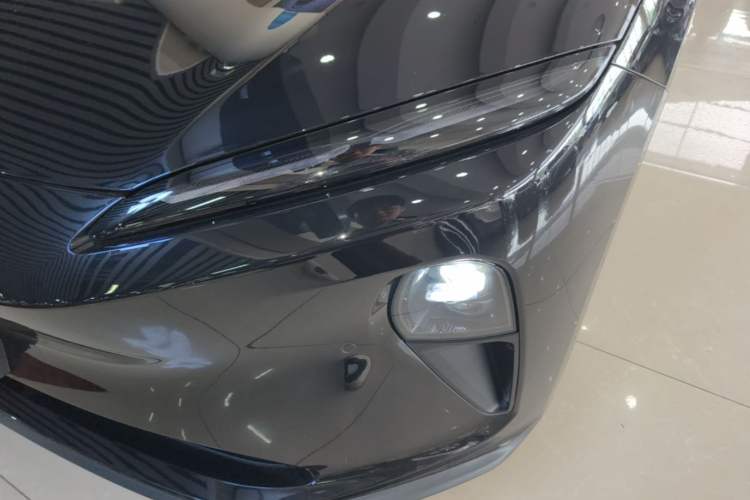 Used Nio ET5T 2024 75kWh Touring Left Front Headlight