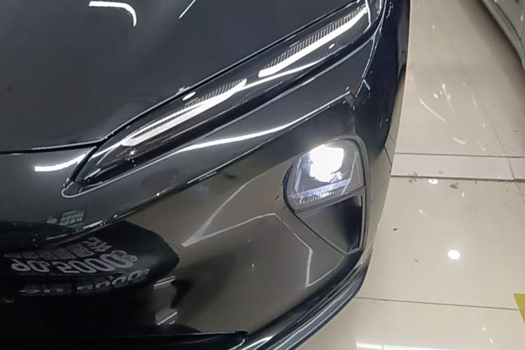 Used Nio ET5T 2024 75kWh Touring Left Front Headlight