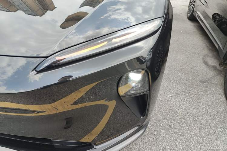 Used Nio ET5T 2024 75kWh Touring Left Front Headlight