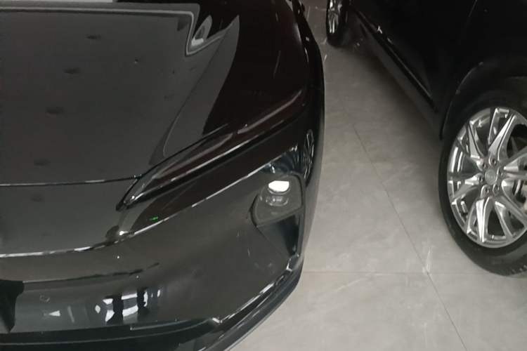 Used Nio ET5T 2024 75kWh Touring Left Front Headlight