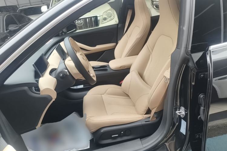 Used Nio ET5T 2024 75kWh Touring Left Front Seat