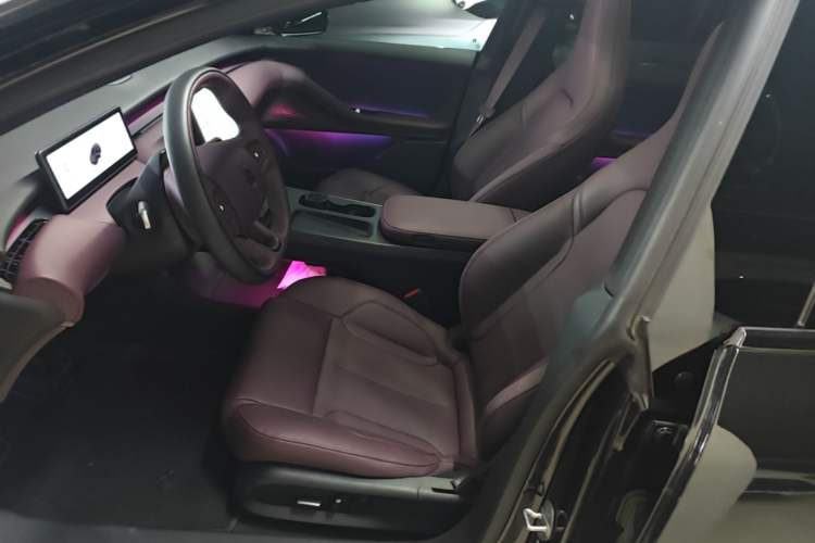 Used Nio ET5T 2024 75kWh Touring Left Front Seat