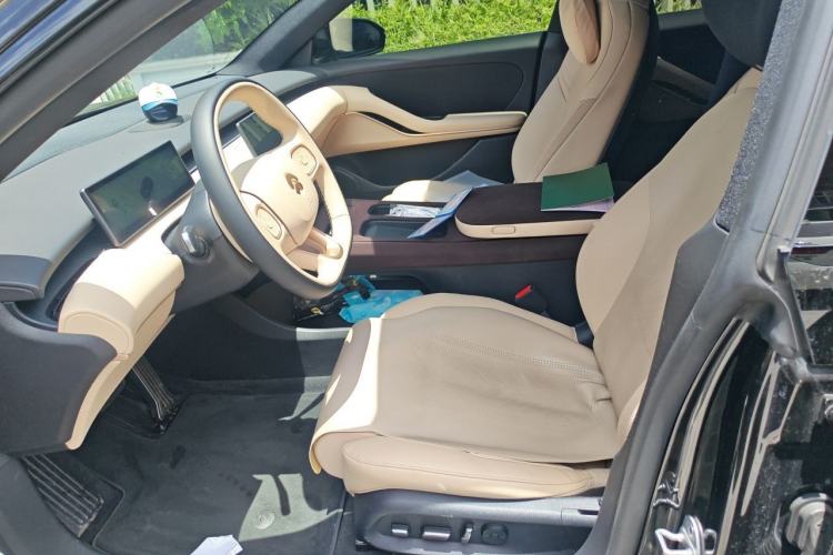 Used Nio ET5T 2024 75kWh Touring Left Front Seat