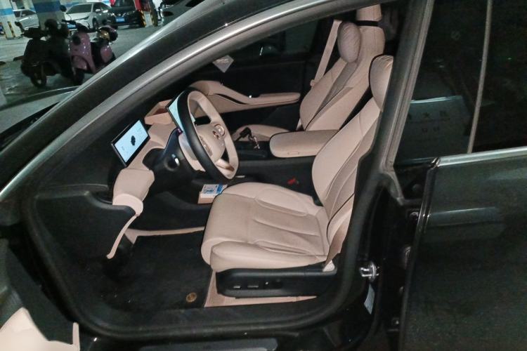 Used Nio ET5T 2024 75kWh Touring Left Front Seat