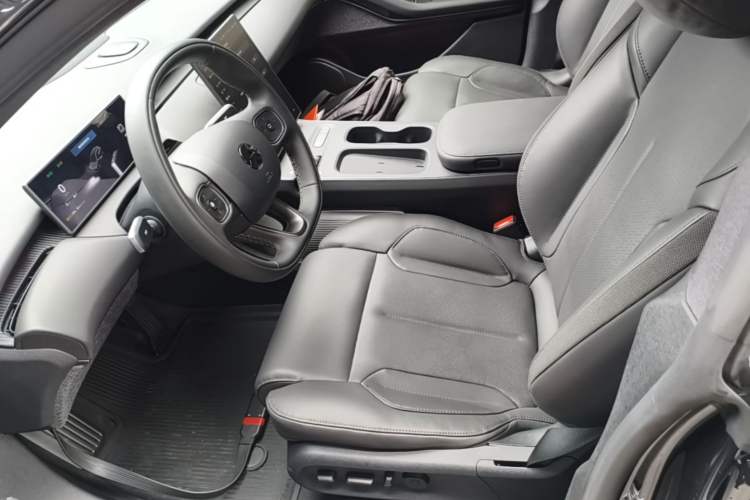 Used Nio ET5T 2024 75kWh Touring Left Front Seat
