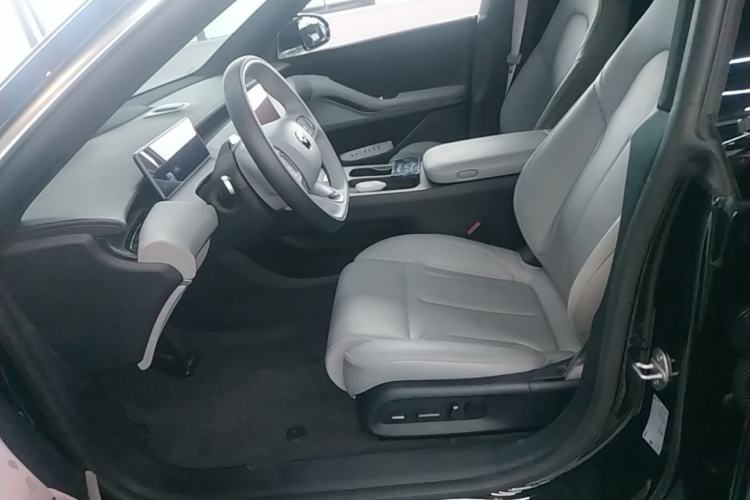 Used Nio ET5T 2024 75kWh Touring Left Front Seat