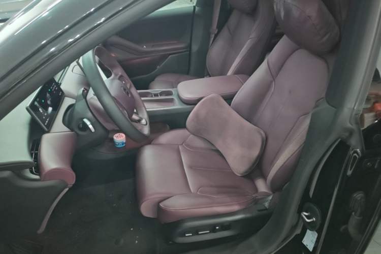 Used Nio ET5T 2024 75kWh Touring Left Front Seat