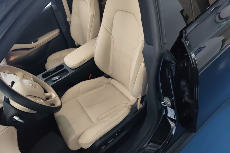 Used Nio ET5T 2024 75kWh Touring Left Front Seat