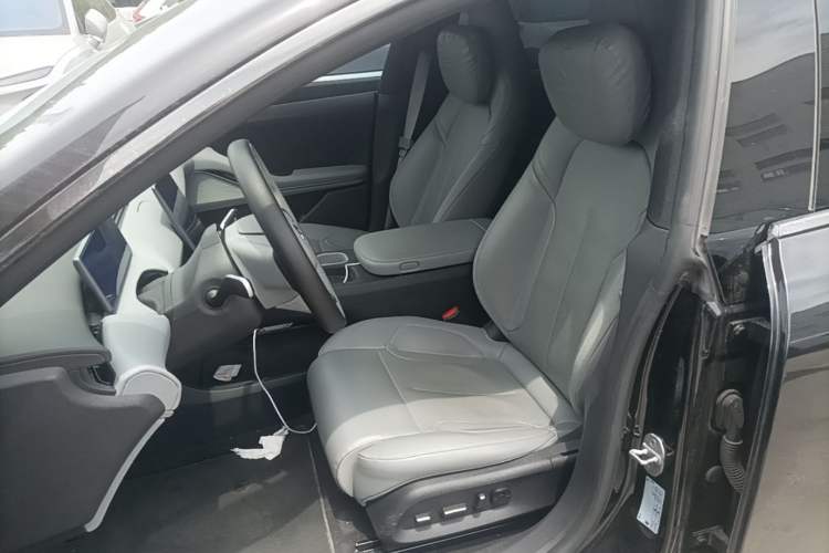 Used Nio ET5T 2024 75kWh Touring Left Front Seat