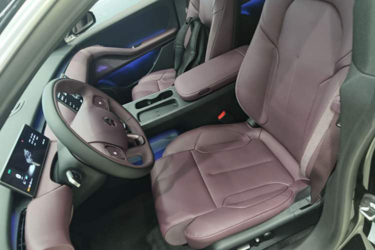 Used Nio ET5T 2024 75kWh Touring Left Front Seat