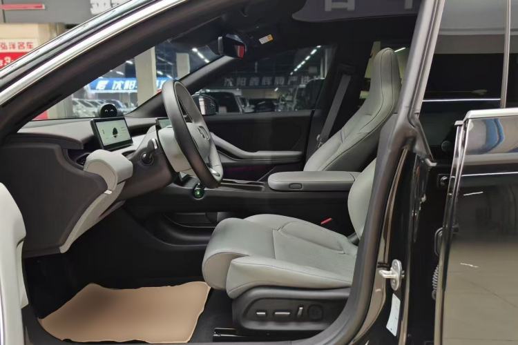 Used Nio ET5T 2024 75kWh Touring Left Front Seat