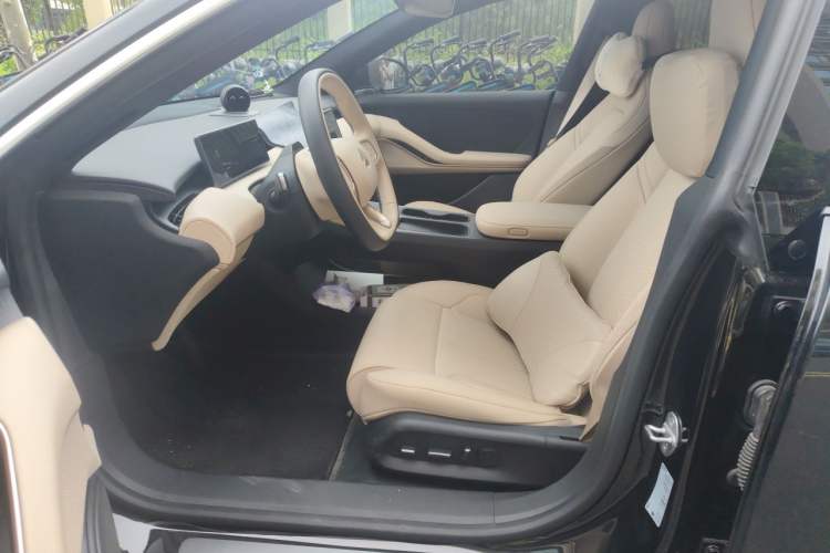 Used Nio ET5T 2024 75kWh Touring Left Front Seat