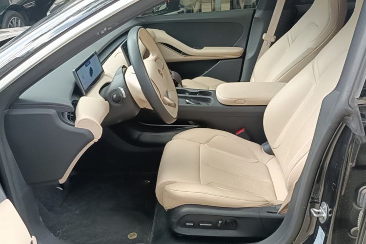 Used Nio ET5T 2024 75kWh Touring Left Front Seat