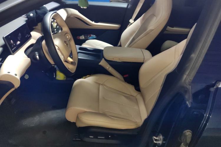 Used Nio ET5T 2024 75kWh Touring Left Front Seat