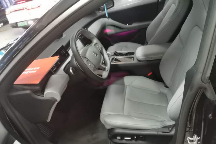 Used Nio ET5T 2024 75kWh Touring Left Front Seat