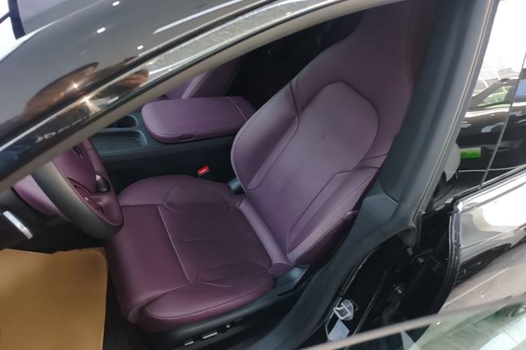 Used Nio ET5T 2024 75kWh Touring Left Front Seat
