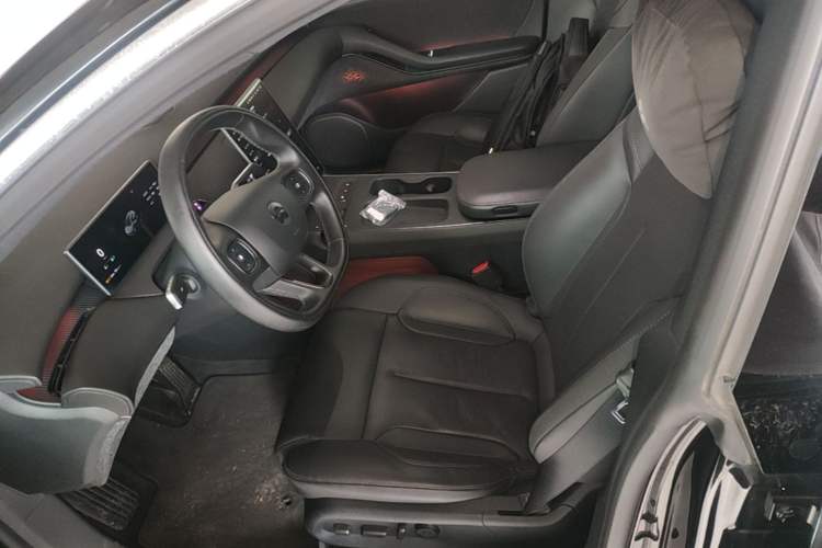 Used Nio ET5T 2024 75kWh Touring Left Front Seat