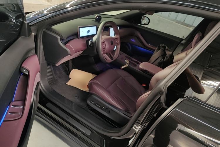Used Nio ET5T 2024 75kWh Touring Left Front Seat