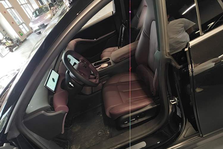Used Nio ET5T 2024 75kWh Touring Left Front Seat