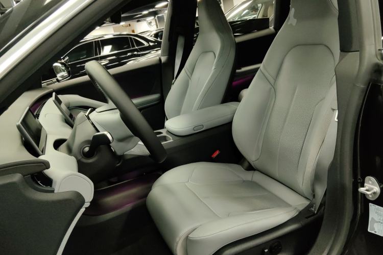 Used Nio ET5T 2024 75kWh Touring Left Front Seat