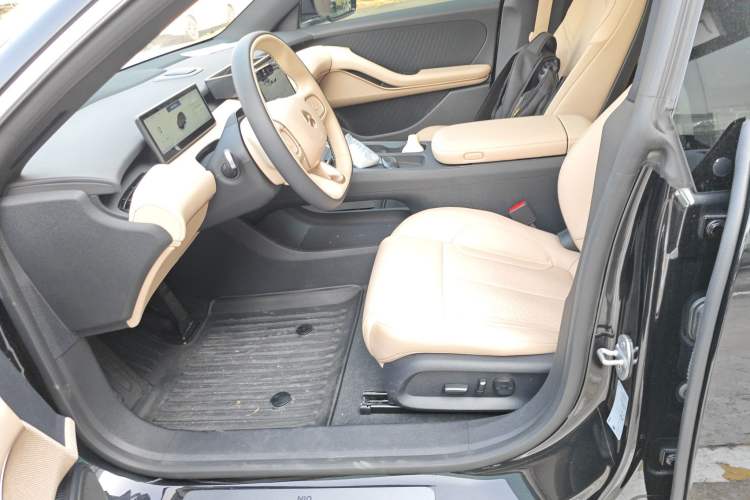 Used Nio ET5T 2024 75kWh Touring Left Front Seat