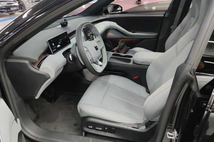 Used Nio ET5T 2024 75kWh Touring Left Front Seat