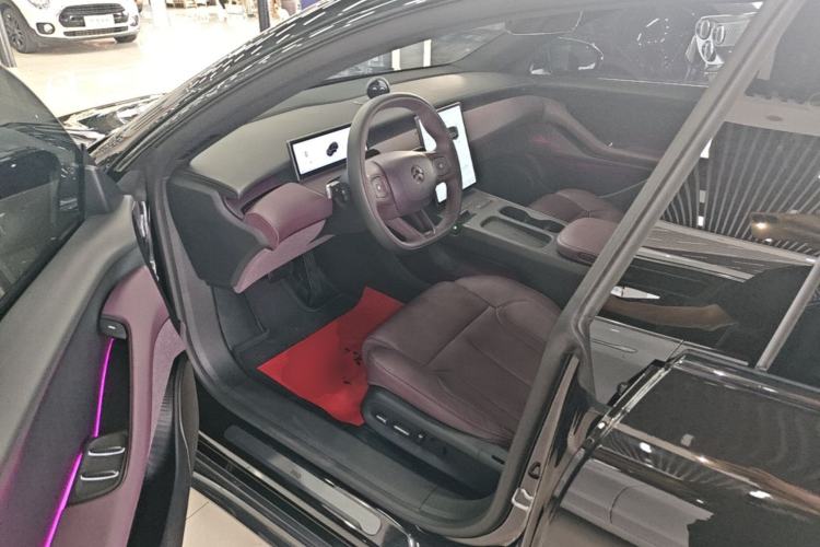 Used Nio ET5T 2024 75kWh Touring Left Front Seat
