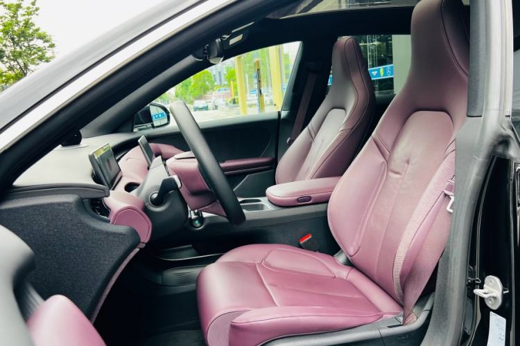 Used Nio ET5T 2024 75kWh Touring Left Front Seat