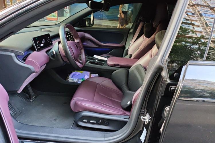Used Nio ET5T 2024 75kWh Touring Left Front Seat