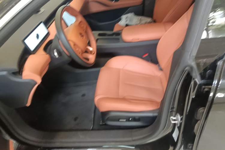 Used Nio ET5T 2024 75kWh Touring Left Front Seat