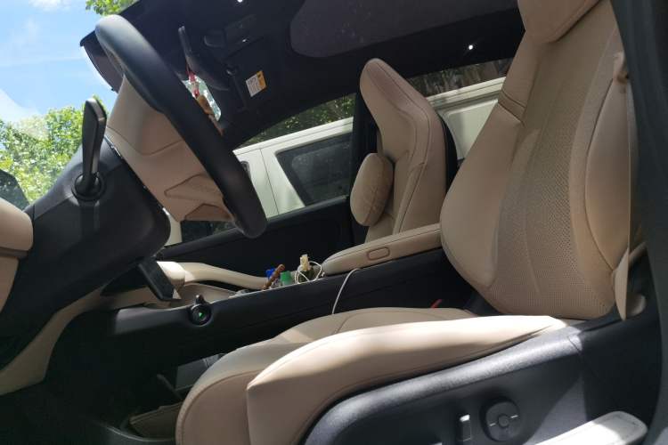 Used Nio ET5T 2024 75kWh Touring Left Front Seat