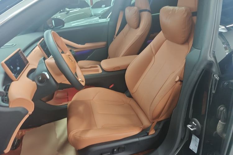 Used Nio ET5T 2024 75kWh Touring Left Front Seat