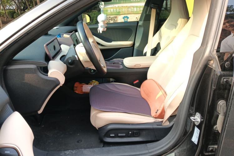 Used Nio ET5T 2024 75kWh Touring Left Front Seat