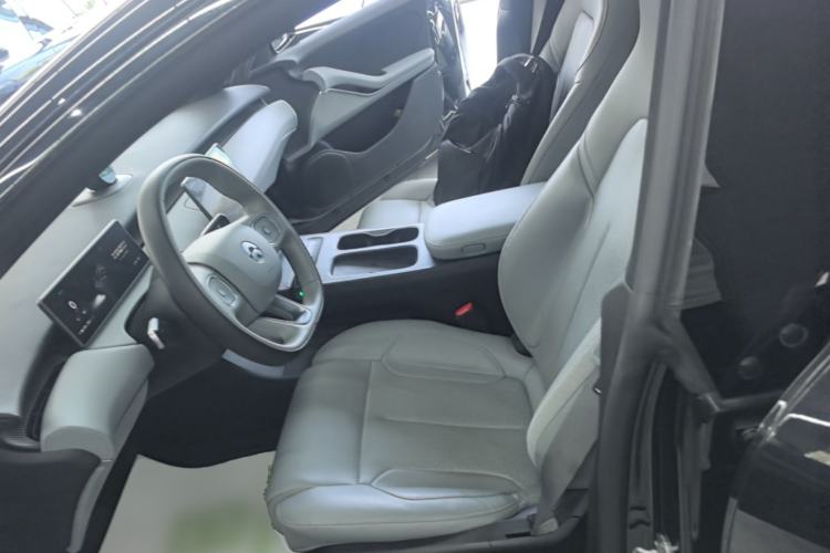 Used Nio ET5T 2024 75kWh Touring Left Front Seat