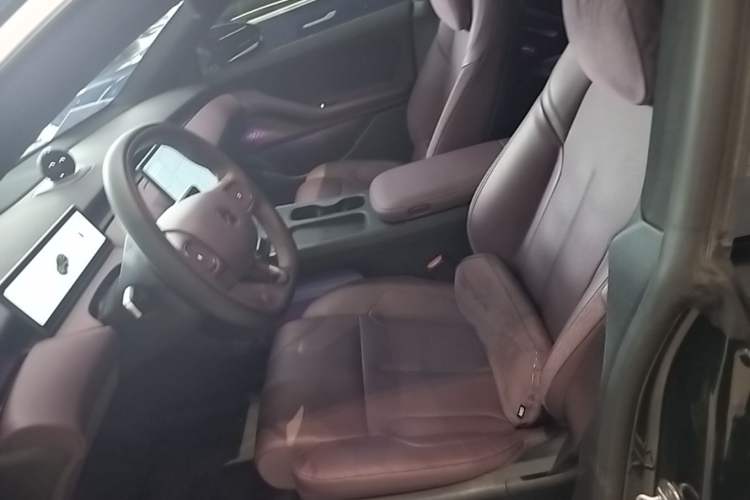 Used Nio ET5T 2024 75kWh Touring Left Front Seat