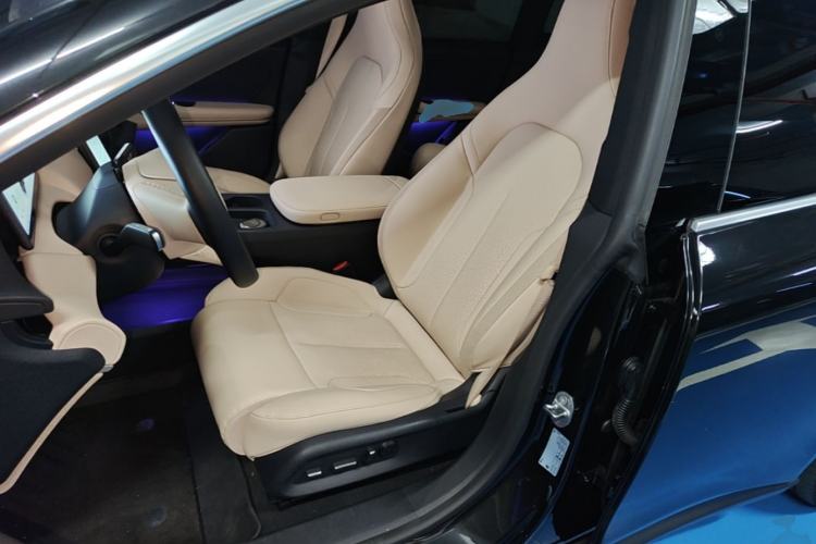 Used Nio ET5T 2024 75kWh Touring Left Front Seat